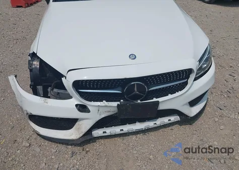 2017 Mercedes-Benz C 300 4Matic z USA, uszkodzony, nr VIN WDDWJ4KB8HF422089